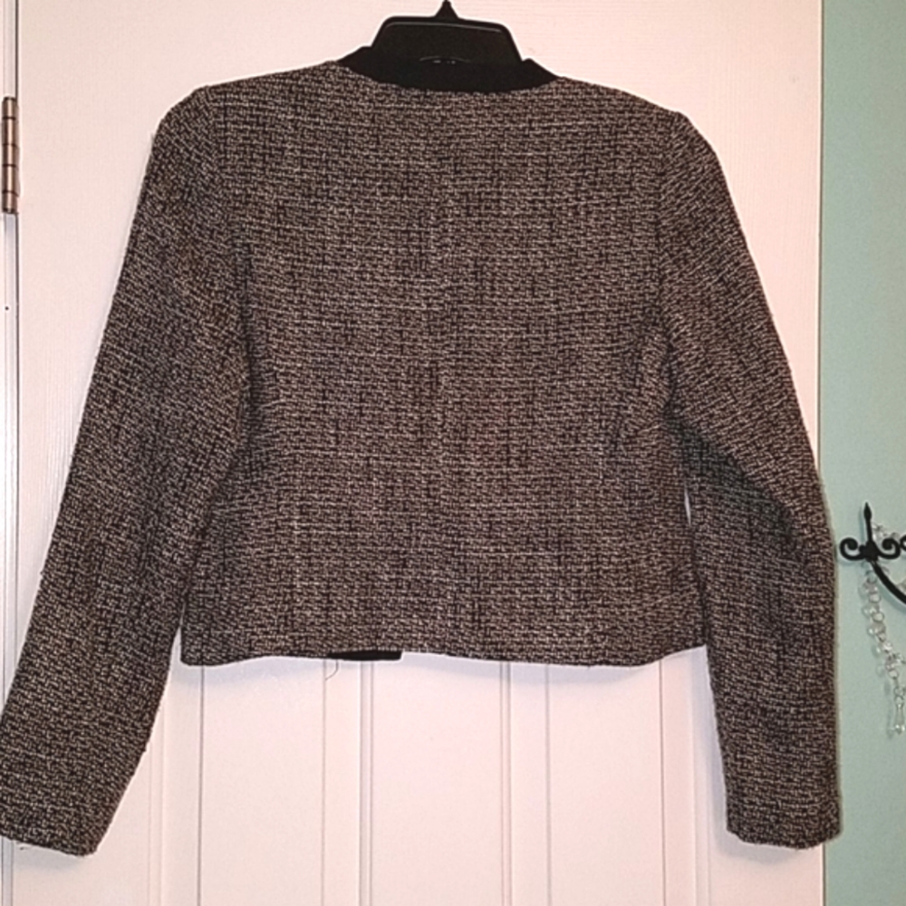 Cropped Blazer - Picture 3 of 4